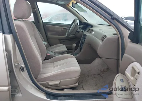 1998 Toyota Camry Le V6 z USA, uszkodzony, nr VIN 4T1BF22KXWU049091